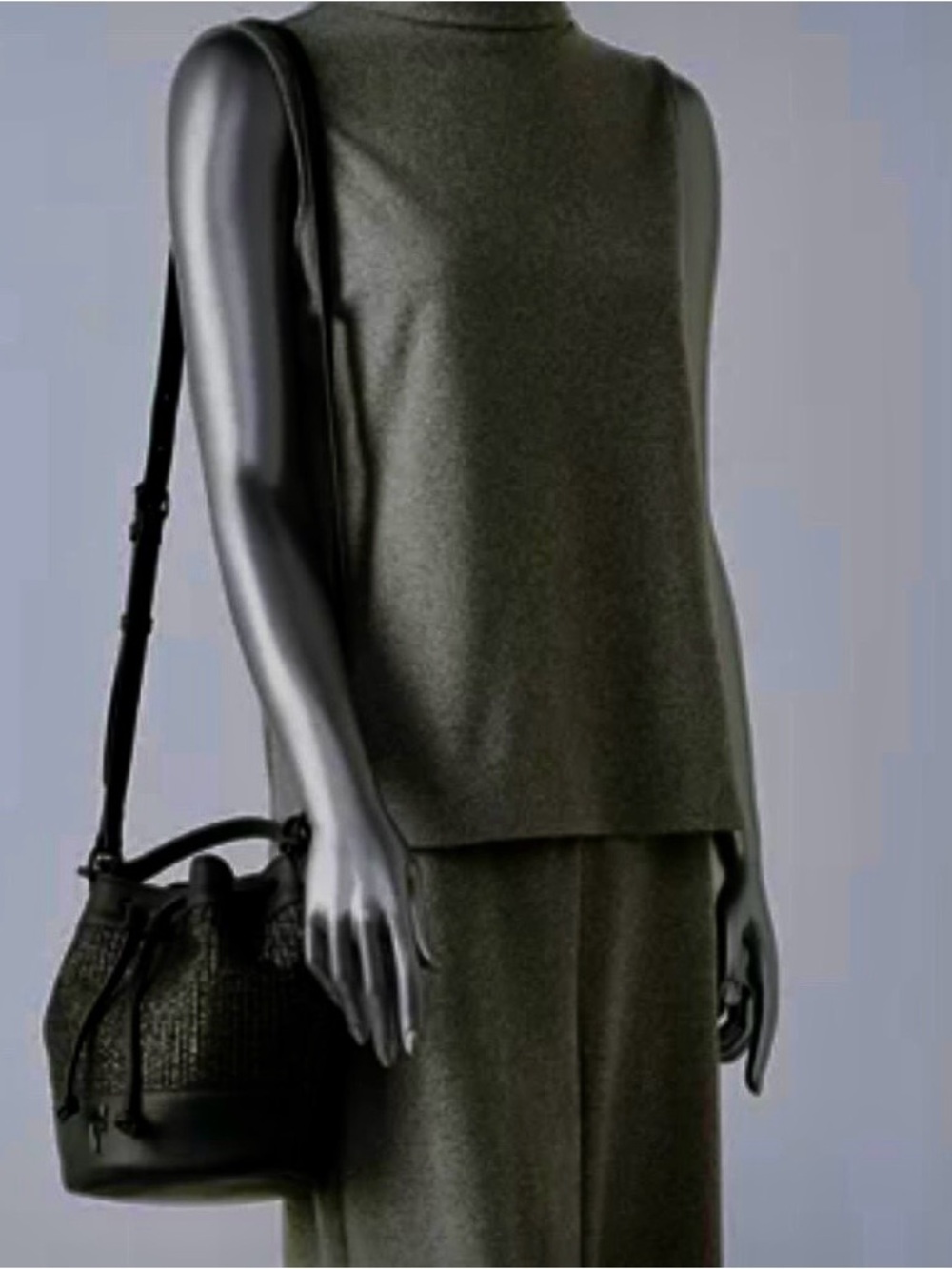 Simply Vera Vera Wang Black Woven Drawstring Bucket Bag vegan leather - Picture 4 of 6